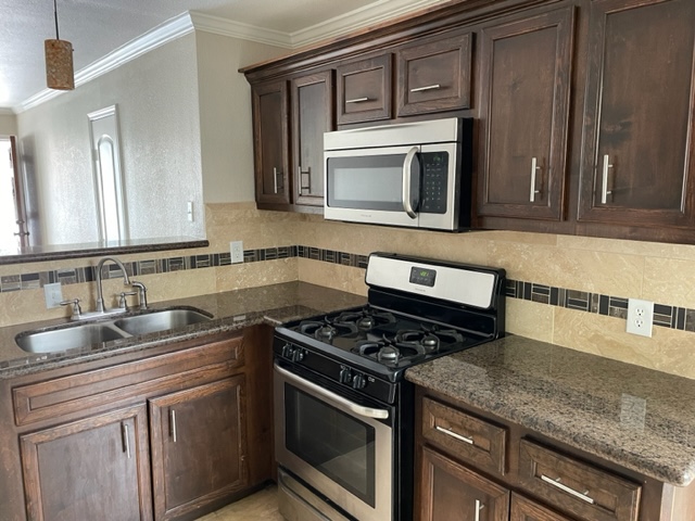2 Bedroom Multi-Family Home – 2921 Wichita  #4, Houston, TX 77004